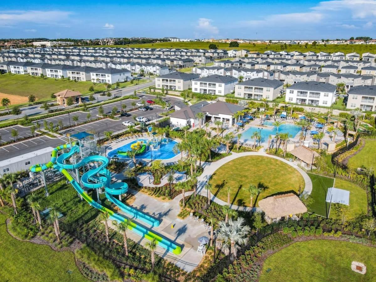Superb Thematic 2Br Condo With 2 Clubhouses Kissimmee Buitenkant foto